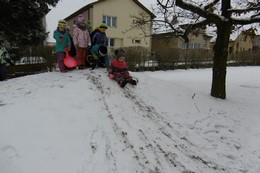 Zobrazit » Radujeme se ze sněhové nadílky